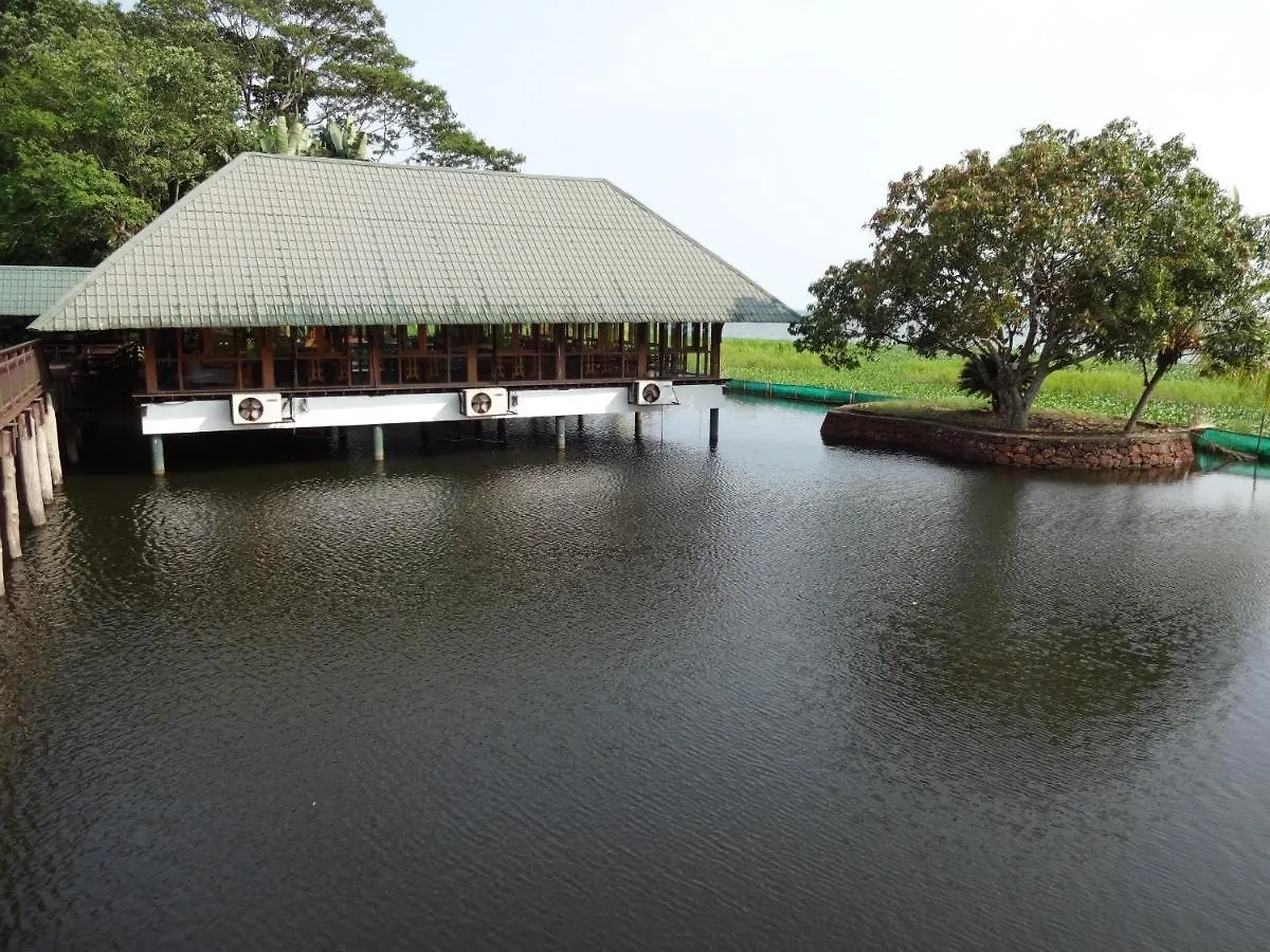 Resort Water Scapes Hotel Kumarakom