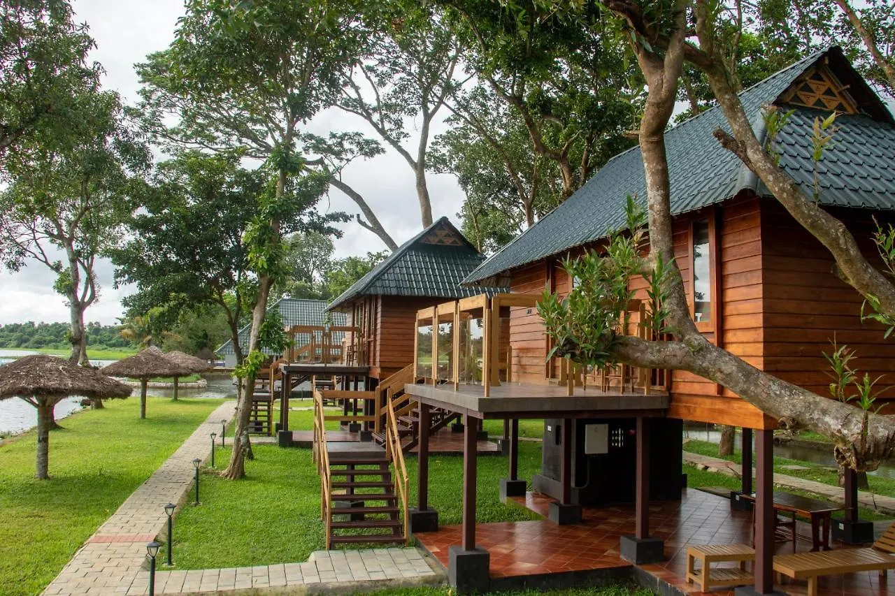 Water Scapes Hotel Kumarakom 4*,  India