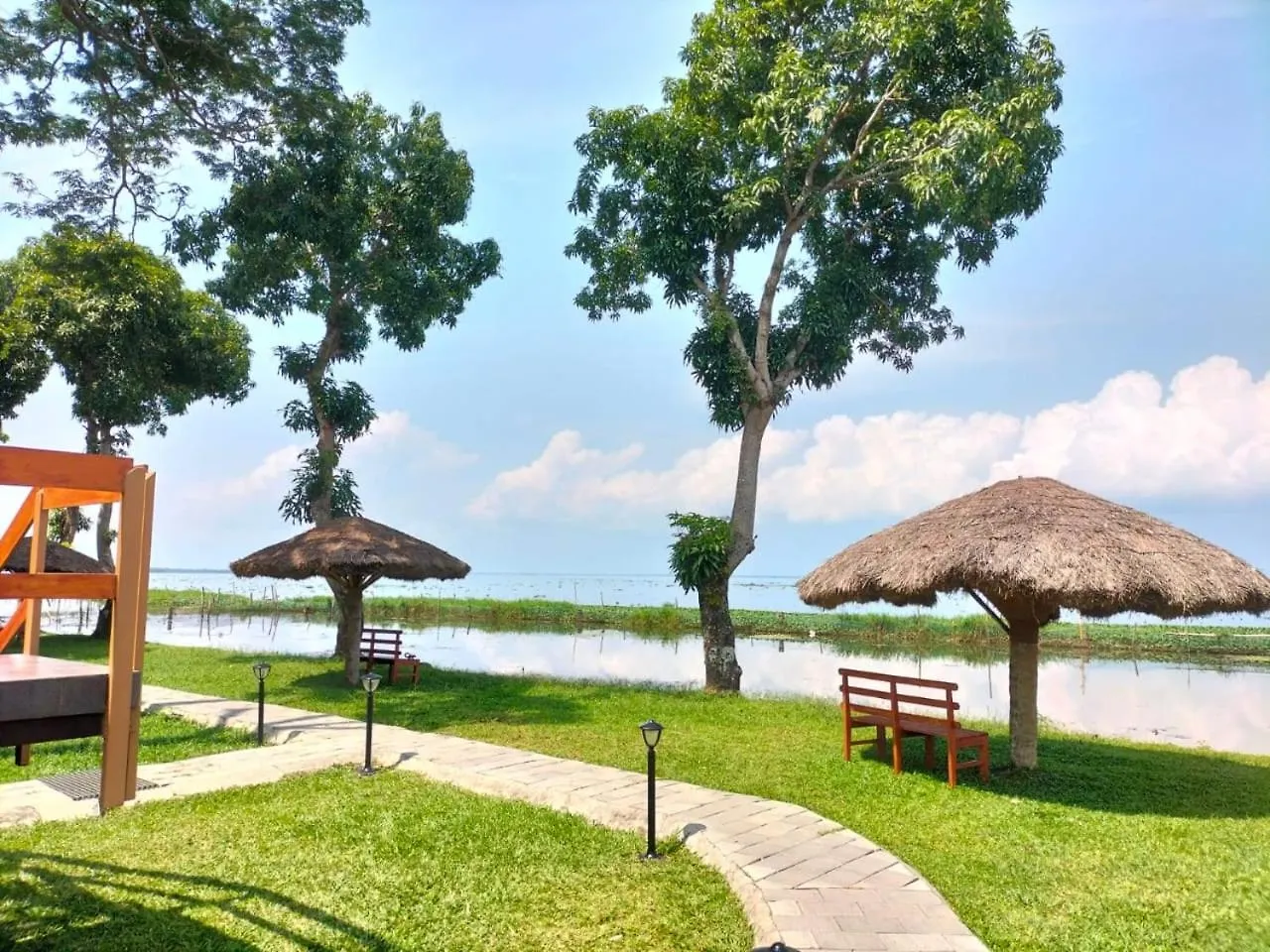 Water Scapes Hotel Kumarakom Resort